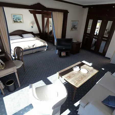 Alpenhof Murnau 5*