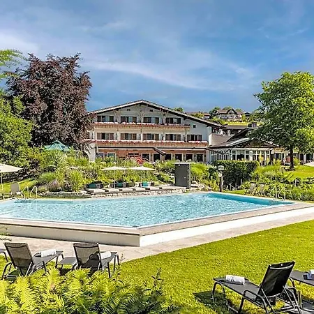호텔 Alpenhof Murnau 5*